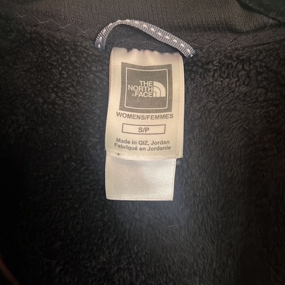 The North Face fuzzy teddy quartet zip pullover in small - Picture 2 of 5
